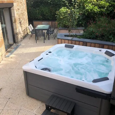 Gite De Charme Avec Spa, Baie Du Mont St Michel Sougéal Exterior foto